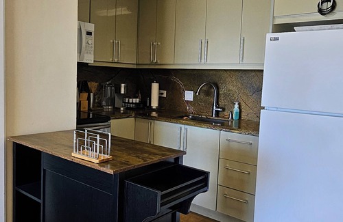 Waikiki Apartment | Waikiki 3-bed, Ocean View, Central A/C, Free Parking, 1 Block to Waikiki Beach
