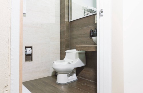 Leticia Hotel | WAIRA SUITES HOTEL