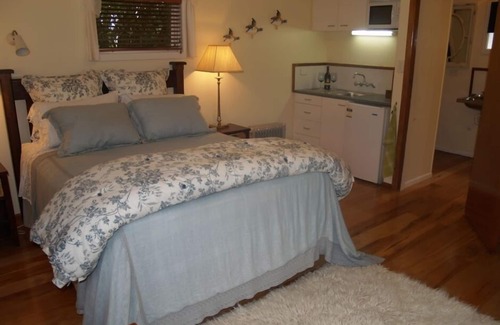 Te Kuiti Other | Waitomo Boutique Lodge has everything - Stunning 360' Views, Luxury and comfort.