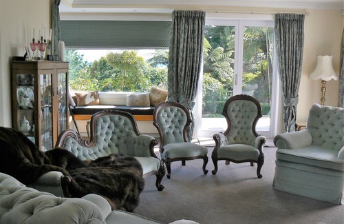 Te Kuiti Other | Waitomo Boutique Lodge has everything - Stunning 360' Views, Luxury and comfort.