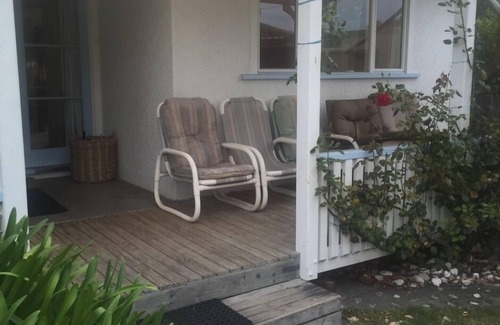 South Bay House | Wakatu (wait a while) Cottage