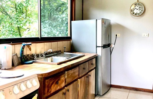 Monteverde Apartment | Wake Up with the Birds in Monteverde – Balcony, Views & Great Location