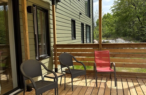 Wakefield Condo | Wakefield Village Large Condo