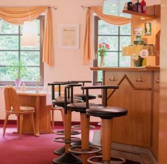 Waldheim House | Waldfrieden Waldheim