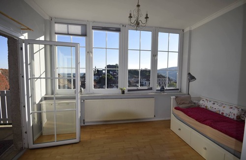 Lindenfels Apartment | Waldheim Lindenfels Apartment on the forest & above the roofs of Lindenfels