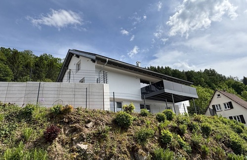 Alpirsbach House | Waldklang - Panorama | T-football | Smarthome | Sauna (from winter 25) | fenced | 10 persons