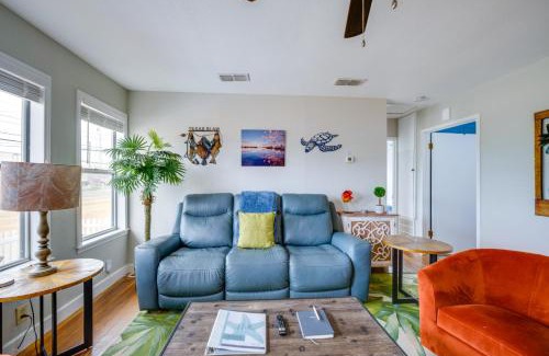 Rockport House | Walk Dtwn Pet-Friendly Townhome in Rockport