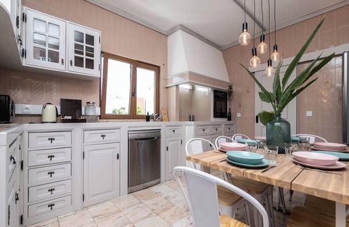 Faro House | Walk In Hostel Faro Airport