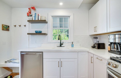 Pocasset House | Walk to 2 Beaches: Pocasset Home w/Kayaks & Bikes