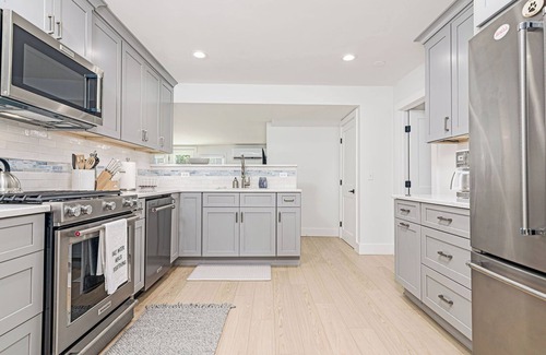 Misquamicut House | Walk to 3 private Misquamicut beaches, 3-bdrm completely renovated beach house!