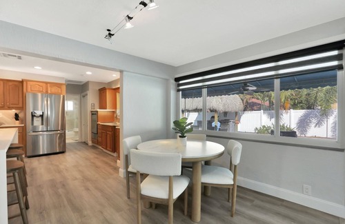 The Cove House | Walk to Beach and Restaurants 4 Bedroom Home with Pool Deerfield Boca Raton