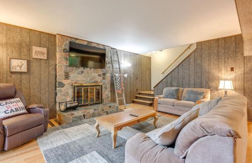 Caseville House | Walk to Beach Pet-Friendly Caseville Cabin