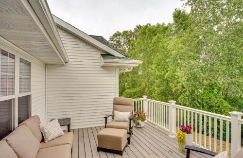 Elkhart Lake House | Walk to Beaches and Restaurants Elkhart Lake Escape