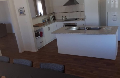 Moonta Bay House | Walk to beautiful Simms Cove beach.