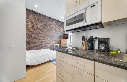 Beacon Hill Apartment | Walk to Boston Common, Central Stay