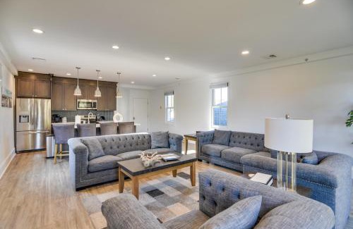 Newport Apartment | Walk to Bowens Wharf Condo in Dtwn Newport