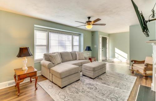 Murfreesboro House | Walk to Chowan University Dog-Friendly Retreat