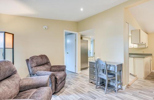 Nottawa House | Walk to Coldwater Lake Peaceful Weidman Retreat