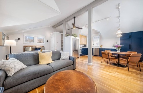 Old Town Apartment | Walk to Downtown| Monthly Rentals |Pet Friendly | On Call Bus
