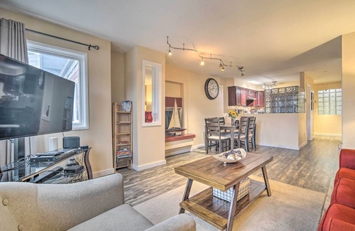 South Addition Apartment | Walk to Downtown & Coast Trail: Condo in Anchorage