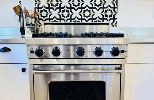 Healdsburg House | Walk to Downtown Healdsburg-Luxury Healdsburg Vacation Rental