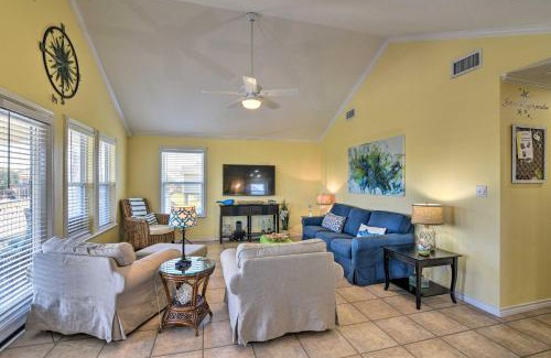 Pirates Beach House | Walk to Galveston Beach Pet-Friendly Home