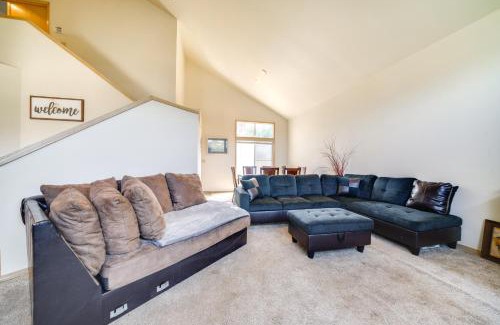 Renton House | Walk to Hiking Trails Renton Home with Fenced Yard!