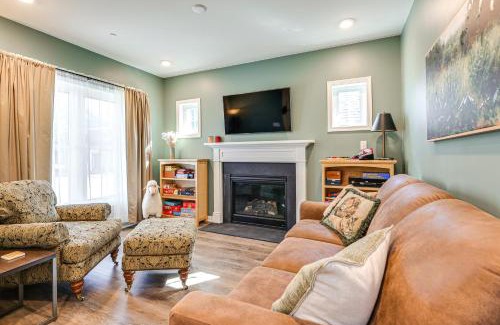 Chestertown House | Walk to Historic Chestertown Dog-Friendly Retreat