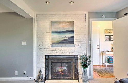 Point Richmond Apartment | Walk to Keller Beach Waterfront Studio with Hot Tub