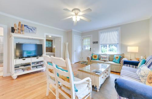 Charlevoix House | Walk to Lake Michigan Pet-Friendly Charlevoix Gem