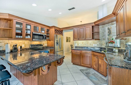 Lake Mary Villa | Walk to Lake: Stunning Central Florida Home!