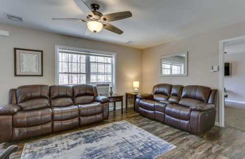 Wallenpaupauk Lake Estates House | Walk to Lake Wallenpaupack Poconos Vacation Home