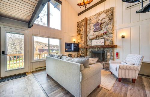 Fairfield House | Walk to Liberty Mountain Lake-View Ski Retreat!