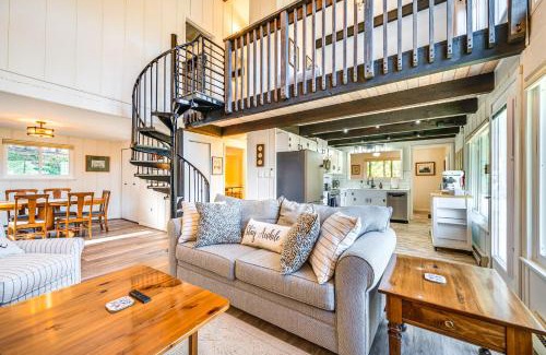 Fairfield House | Walk to Liberty Mountain Lake-View Ski Retreat!