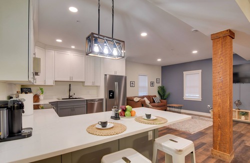 Lititz Apartment | Walk to Lititz Springs Park: Cozy Getaway!