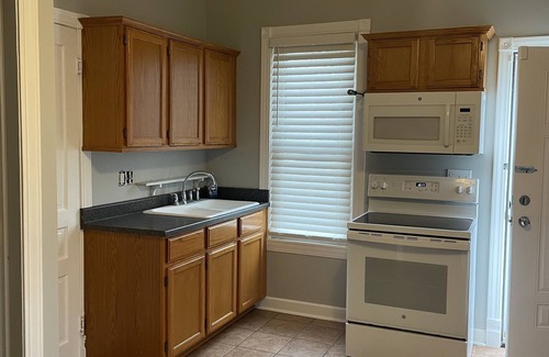Port Washington Apartment | Walk to Marina, Beautiful 2BR/1Ba