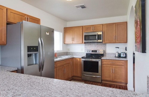 Hauula House | Walk to Ocean from house- close to BYU-H & Polynesian Cultural Cntr 3 bed 2 bath