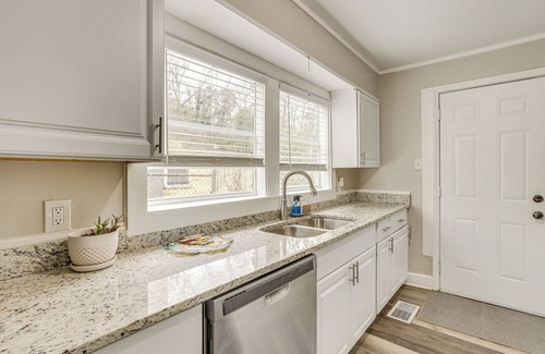 Crestline Heights House | Walk to Ruffner Mountain: Family Home w/Yard