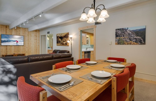 Warrior's Mark Condo | Walk to ski at Peak 9, shop downtown, & all the summer Breckenridge festivals!