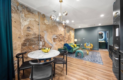 Stone Mountain Historic Village Condo | Walk to Stone Mountain Park! Boutique Loft Downtown Stone Mountain GA