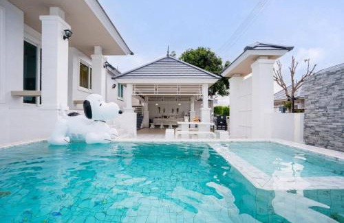 Bang Sare Villa | Walk To The Beach Pool Villa Bangsaray