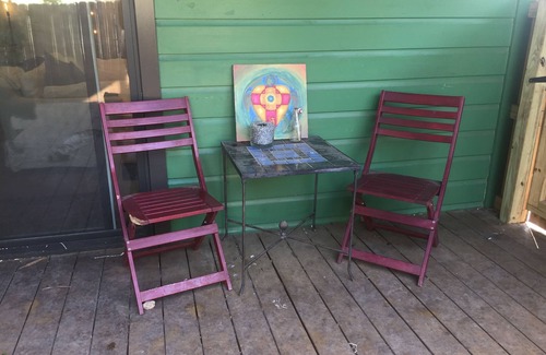 Heritage House | Walk to the crystal clear San Marcos river