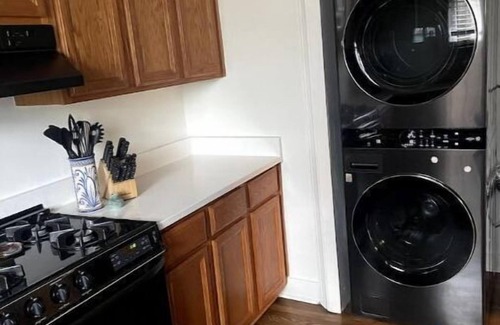 Hillcrest House | Walk to War Memorial 3-Bedroom REMODELED Home in Heart of Hillcrest