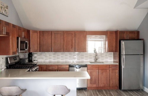 Highland Falls Apartment | Walk to WP Gate + Free Parking!