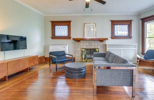 Toledo Apartment | Walkable Apt 4 Mi to Downtown Toledo!