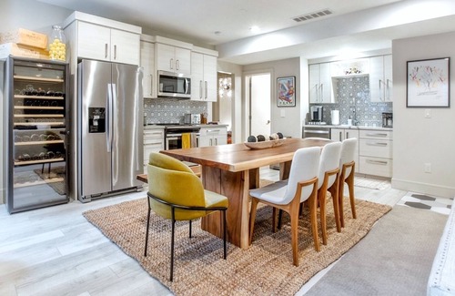 Holladay House | Walkable Cozy Downstairs Suite in Holladay!