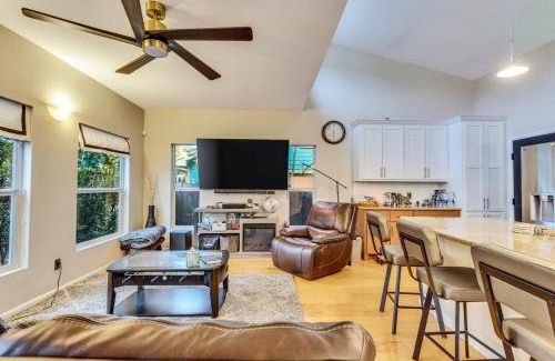 Govalle House | Walkable East Austin Oasis with Jacuzzi