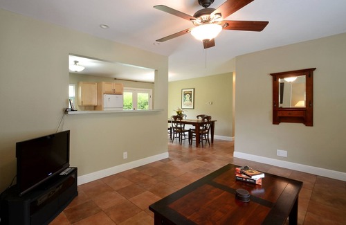 Greater South River City House | Walkable to SOCO, comfy Central Austin home
