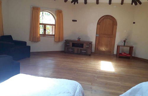 Urubamba Hotel | Walker's Home