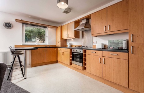 Kilmarnock Apartment | Walker Suite No60 - Donnini Apartments